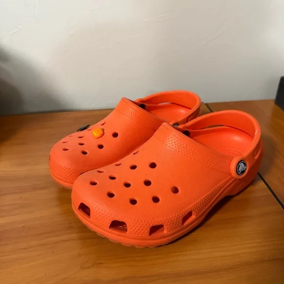 Women’s Crocs Classic Slip On Clog Shoe Orange Halloween Jibitz Casual Comfort 6 - Picture 1 of 5